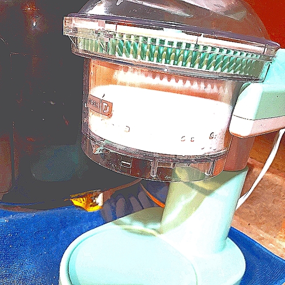 Shaved Ice maker - Picture 2 of 2